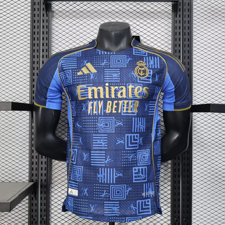 Maillot football Real Madrid Louis Vuitton Player Version 2025/26