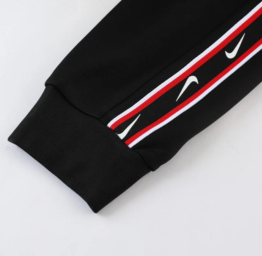 Survêtement jogging Nike Repeat logo rouge