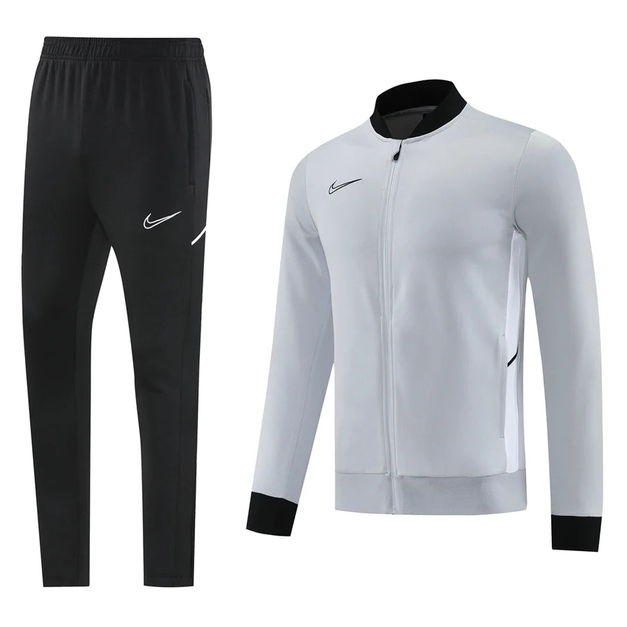 Survêtement ensemble jogging Nike
