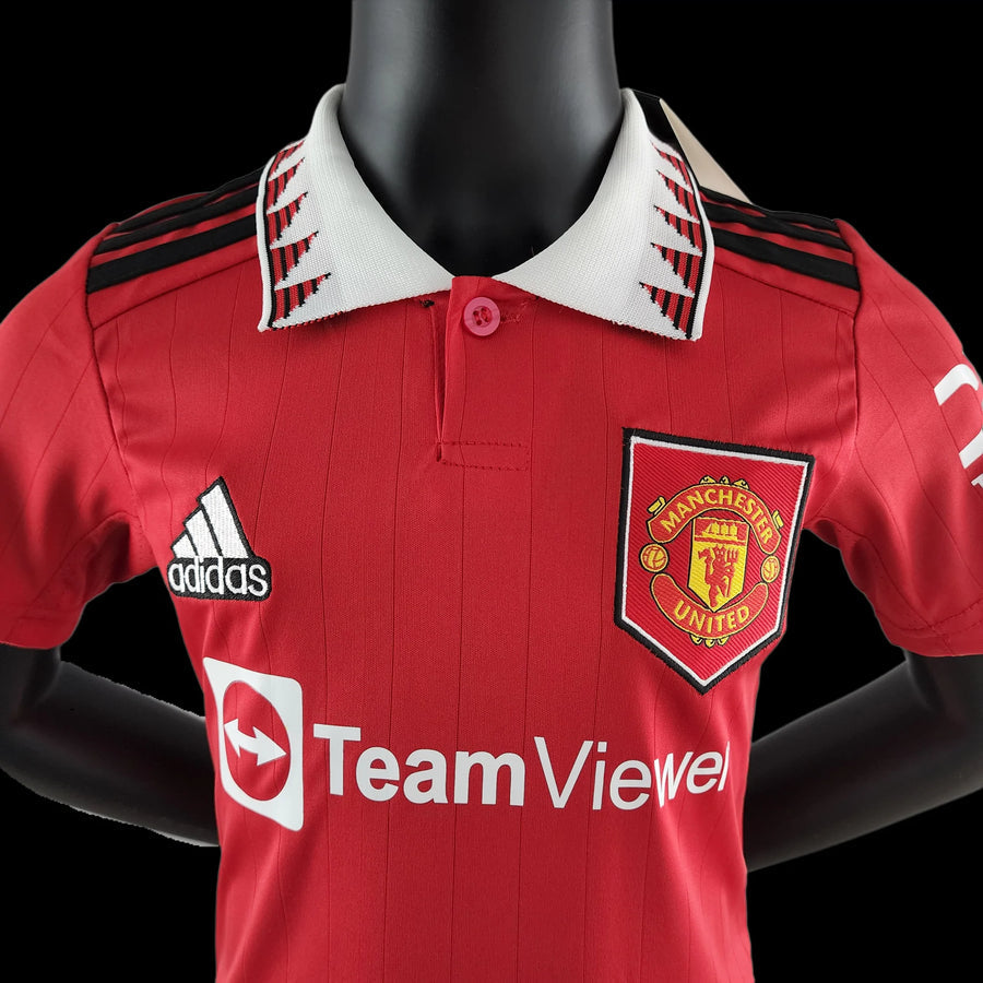 Kit Manchester United domicile 2022/23 Enfant