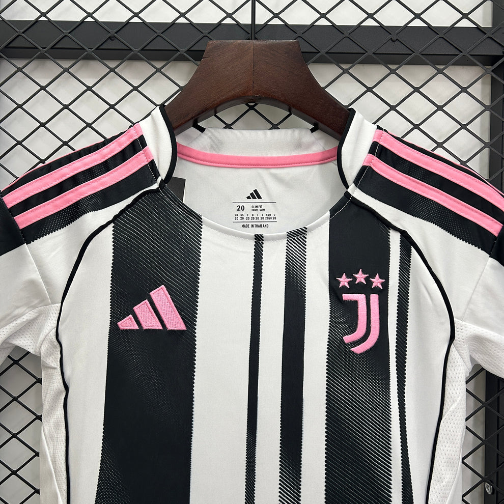 Kit ensemble football Juventus domicile 2025/26