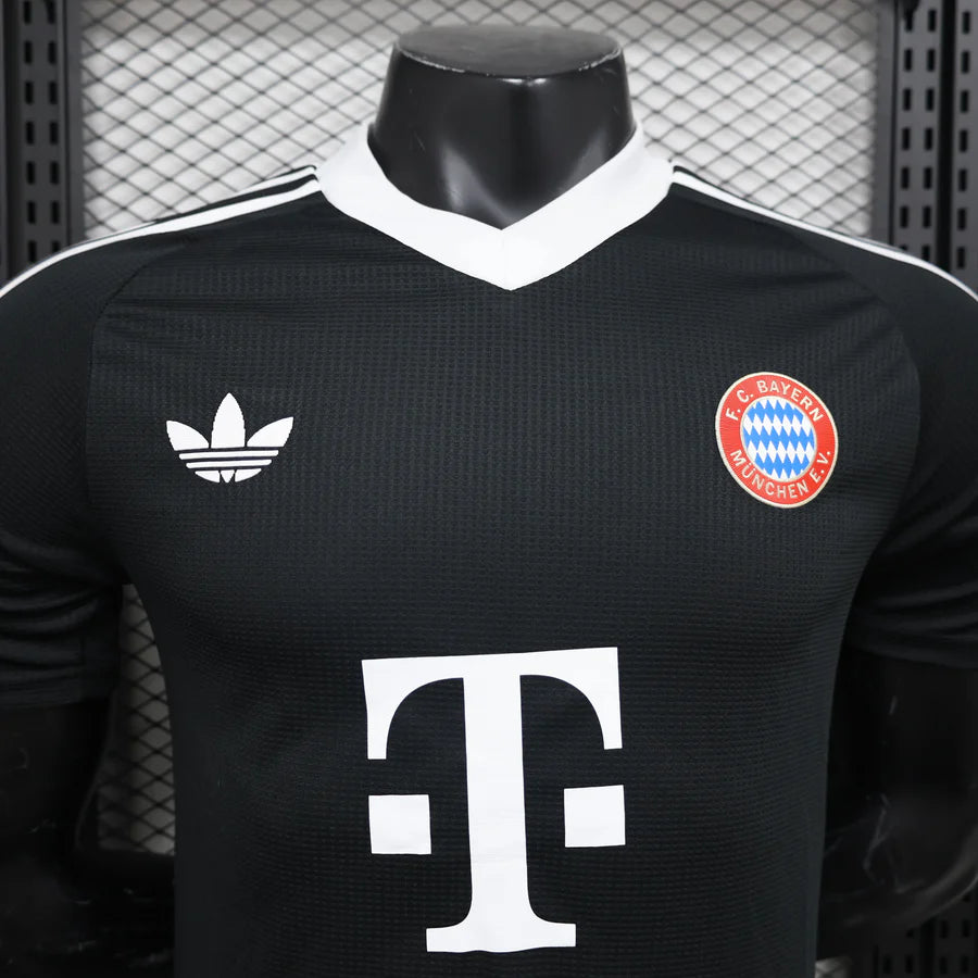 Maillot football Bayern Munich Gardien Goalkeeper Black Noir Player Version 2024/25