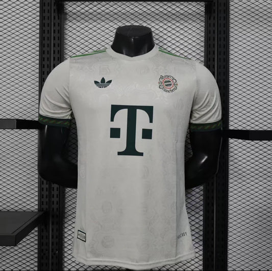 Maillot football Bayern Munich Oktoberfest Player Version 2025/26