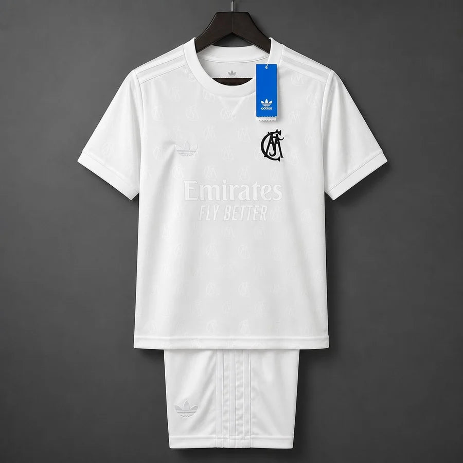 Kit ensemble football Real Madrid 125e anniversaire 2026/27