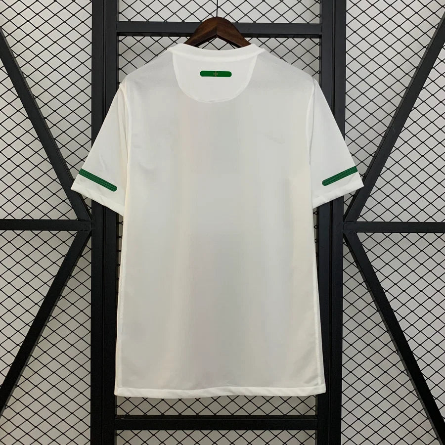 Portugal Away Football Shirt 2010/11