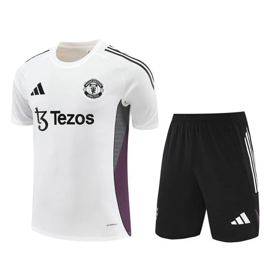 Kit ensemble football Manchester United training 2025/26