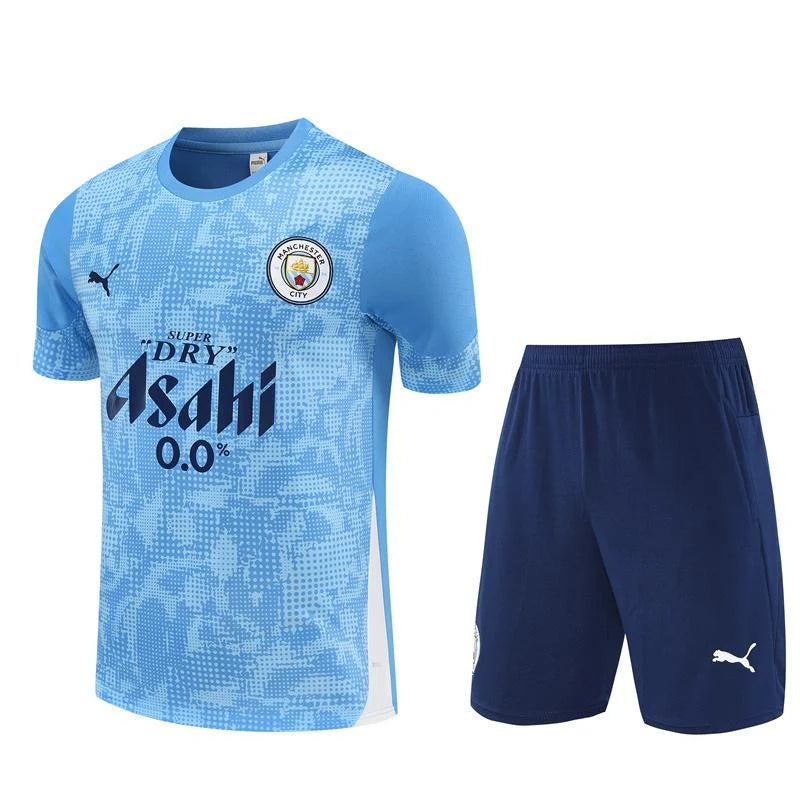 Kit ensemble football Manchester City training 2025/26