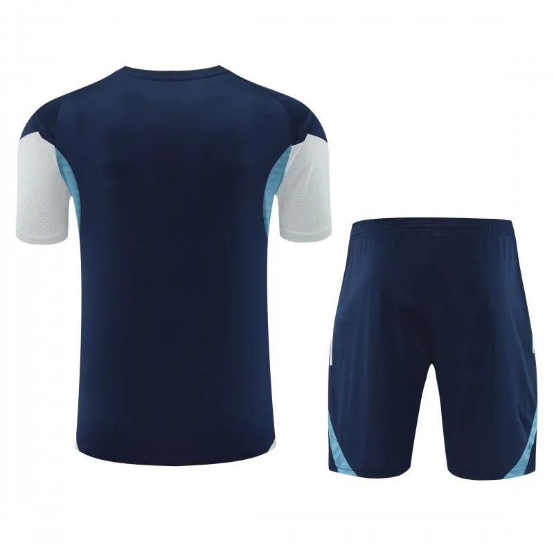 Kit football Arsenal ensemble training 2025/26