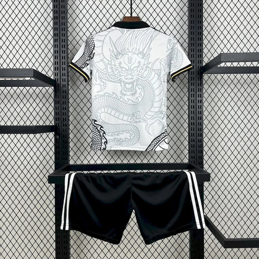 Kit ensemble football Real Madrid Spécial Dragon 2025/26