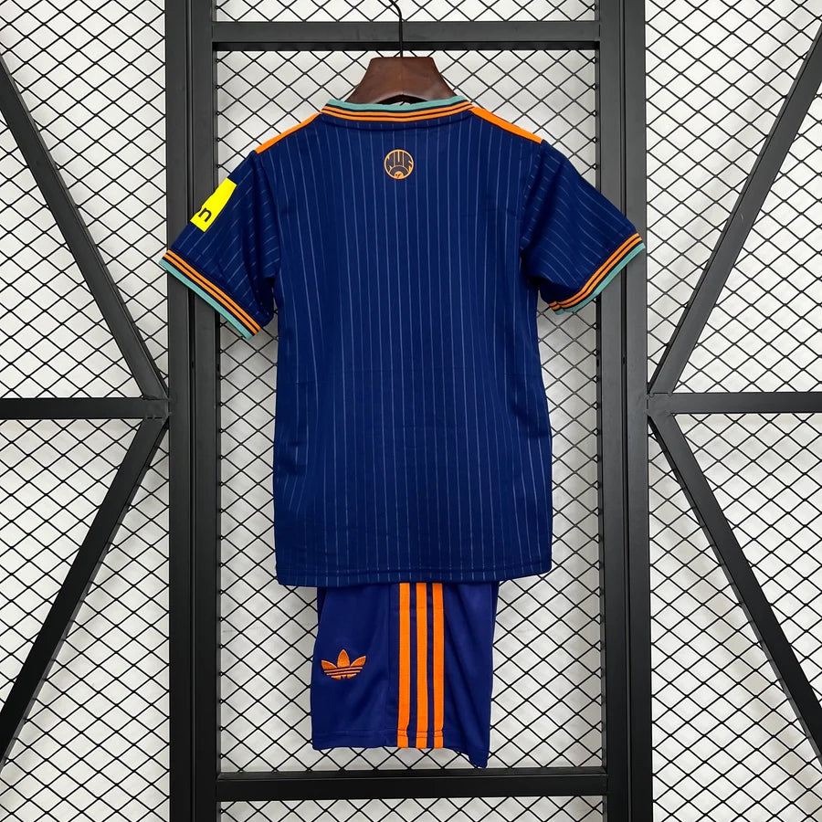 Kit ensemble football Newcastle extérieur 2025/26