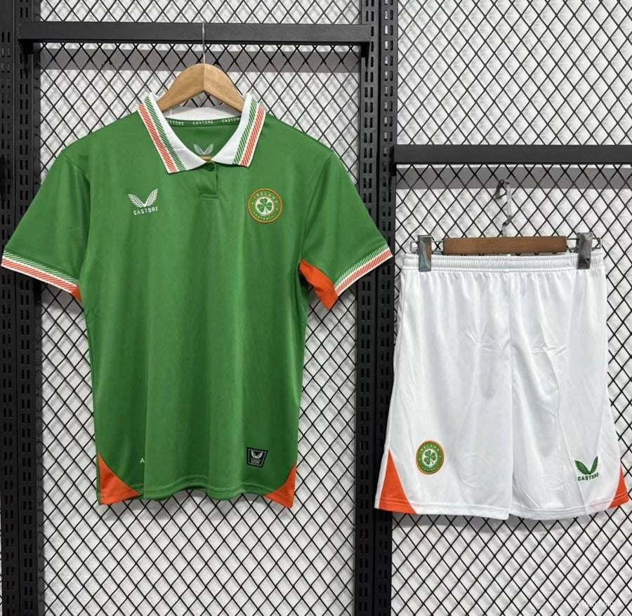 Kit ensemble football Ireland domicile 2025/26