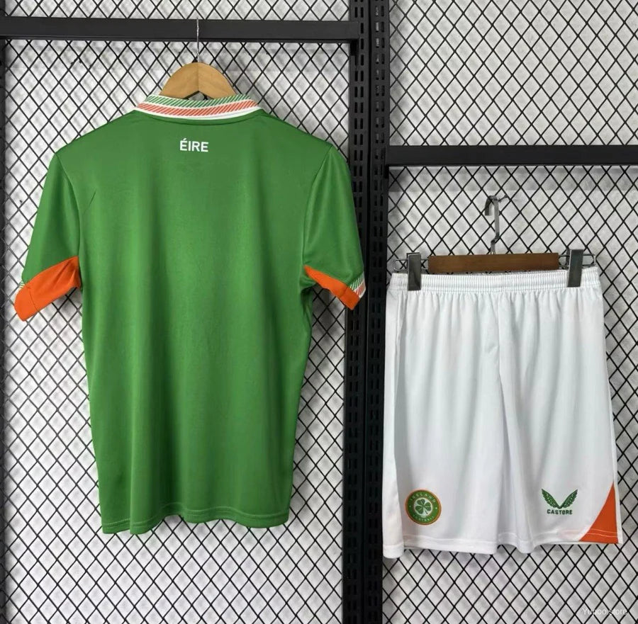 Kit ensemble football Ireland domicile 2025/26