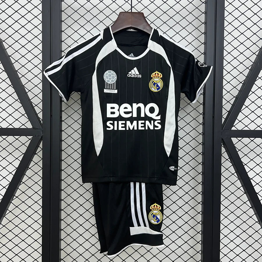 Kit ensemble football Real Madrid extérieur 2006/07