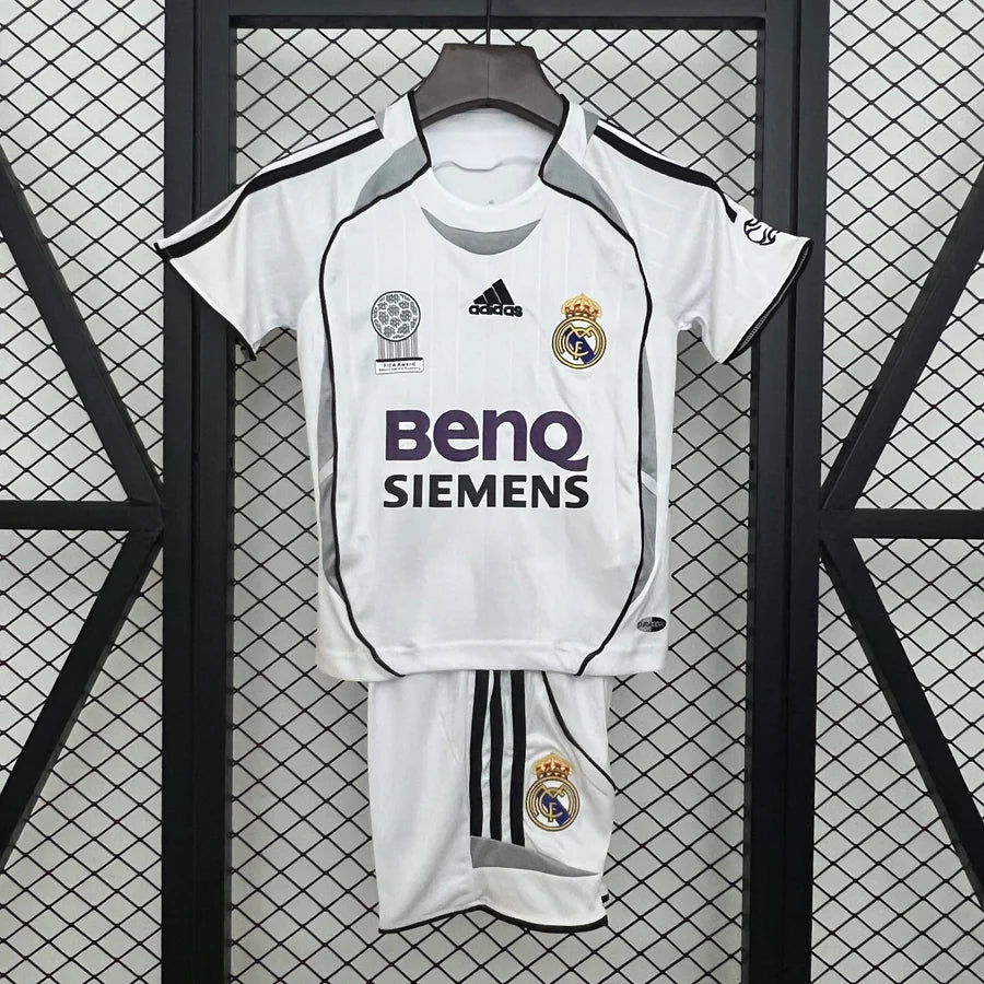 Kit ensemble football Real Madrid domicile 2006/07