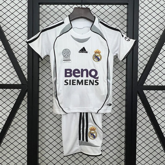 Kit ensemble football Real Madrid domicile 2006/07