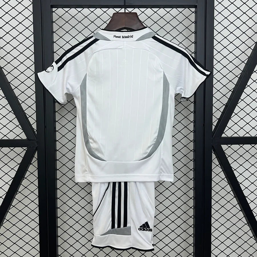 Kit ensemble football Real Madrid domicile 2006/07
