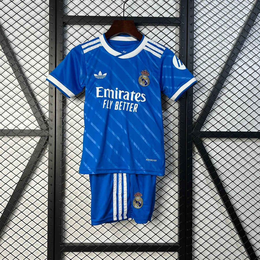 Kit ensemble football Real Madrid 3e third 2025/26