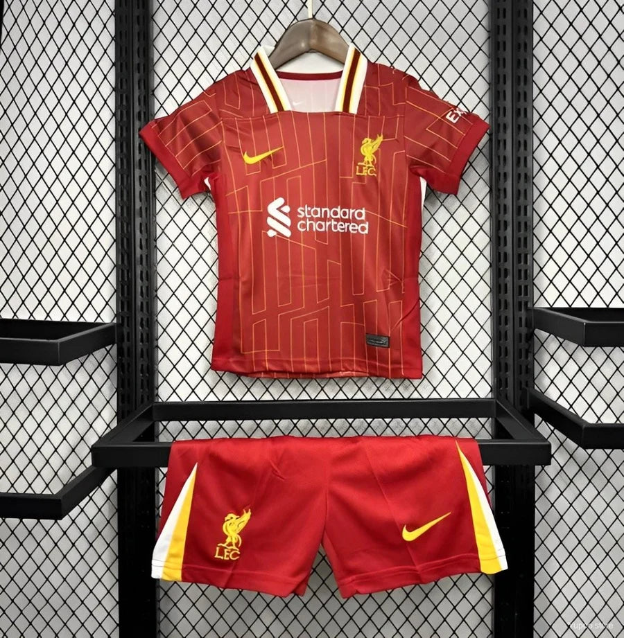 Kit ensemble football Liverpool CHAMPIONS 2024/25