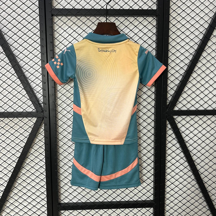 Kit ensemble football Manchester City 4e fourth 2025/26