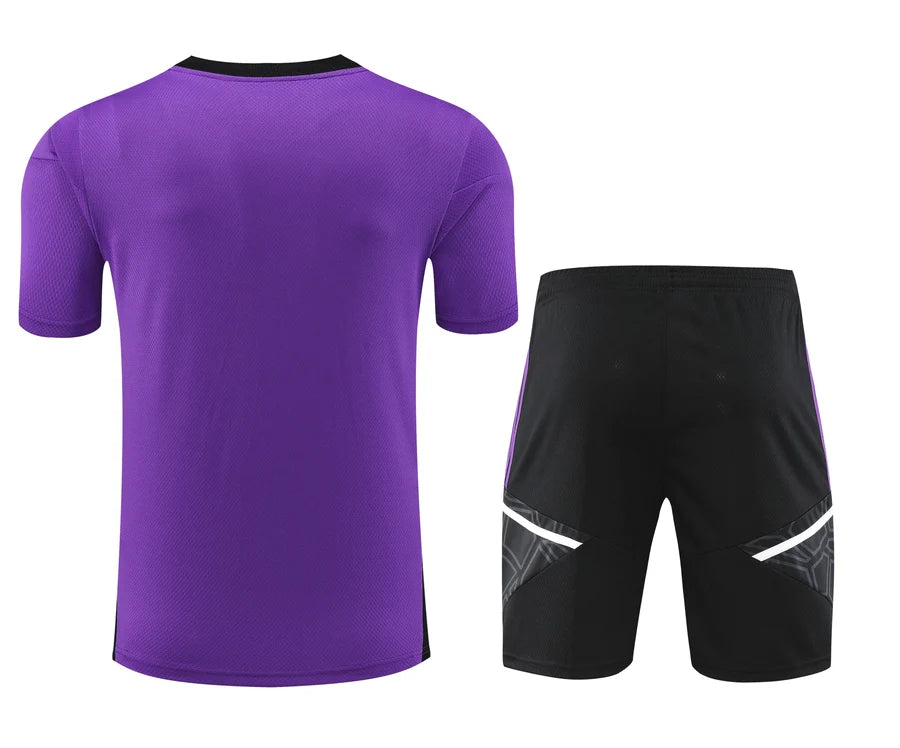 Kit ensemble football Real Madrid training violet 2023/24