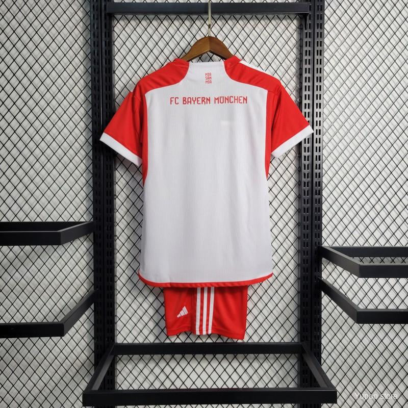 Kit ensemble football Bayern Munich domicile 2023/24