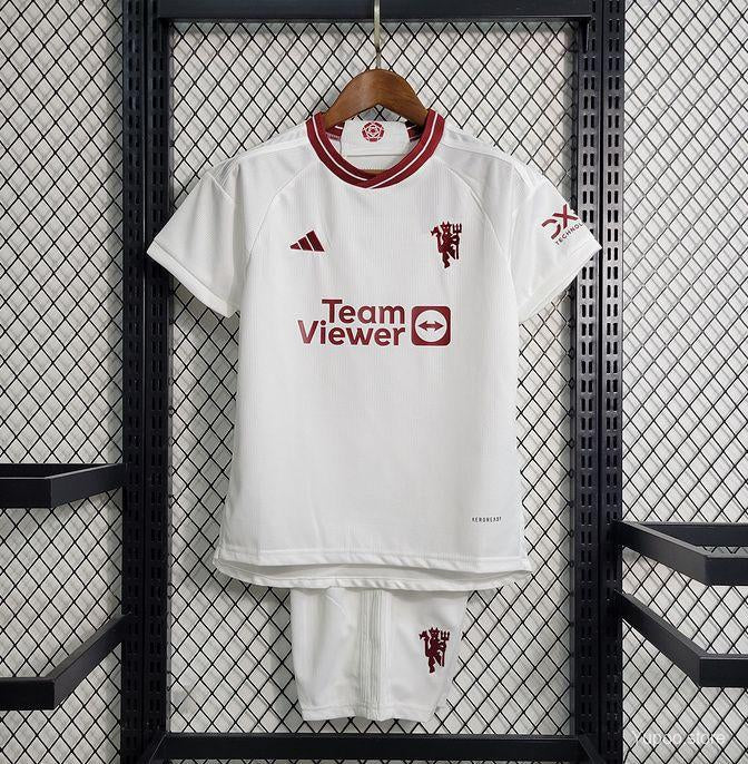 Kit Manchester United third 2023/24