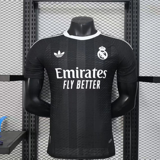 Maillot Real Madrid Special Noir Player Version 2025/26