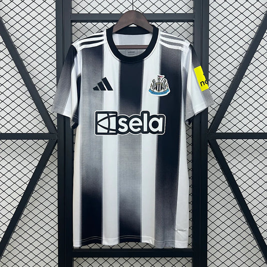 Maillot football Newcastle domicile 2025/26