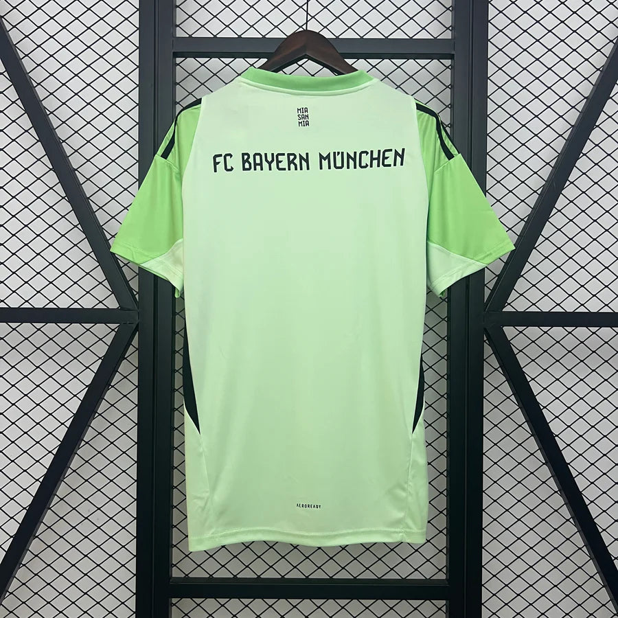 Maillot football Bayern Munich Gardien goalkeeper 2025/26
