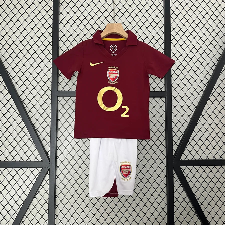 Kit Arsenal domicile 2005/06