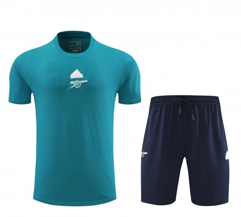 Kit ensemble football Arsenal training 2023/24