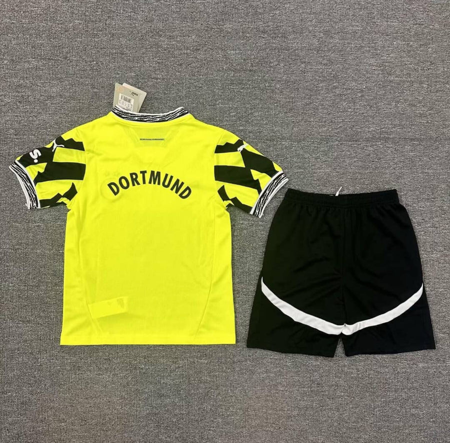 Borussia Dortmund Home Football Kit 2025/26 - Child