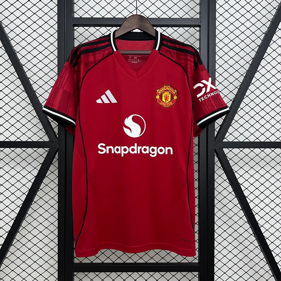 Maillot football Manchester United domicile 2025/26
