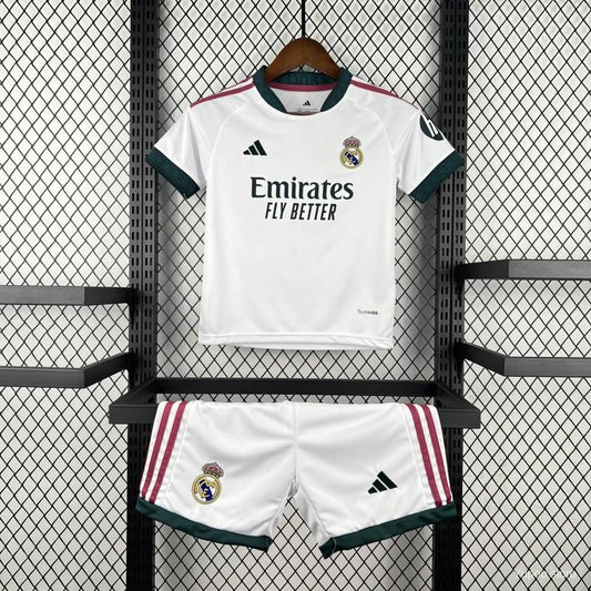 Kit ensemble football Real Madrid domicile 2026/27