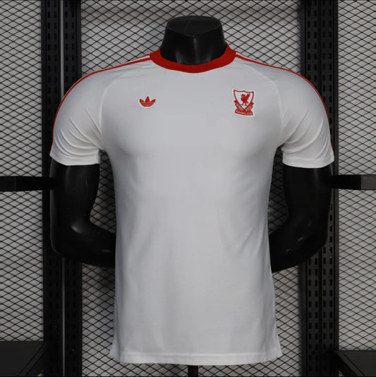 Liverpool Retro Player Football Shirt 2025/26 Version