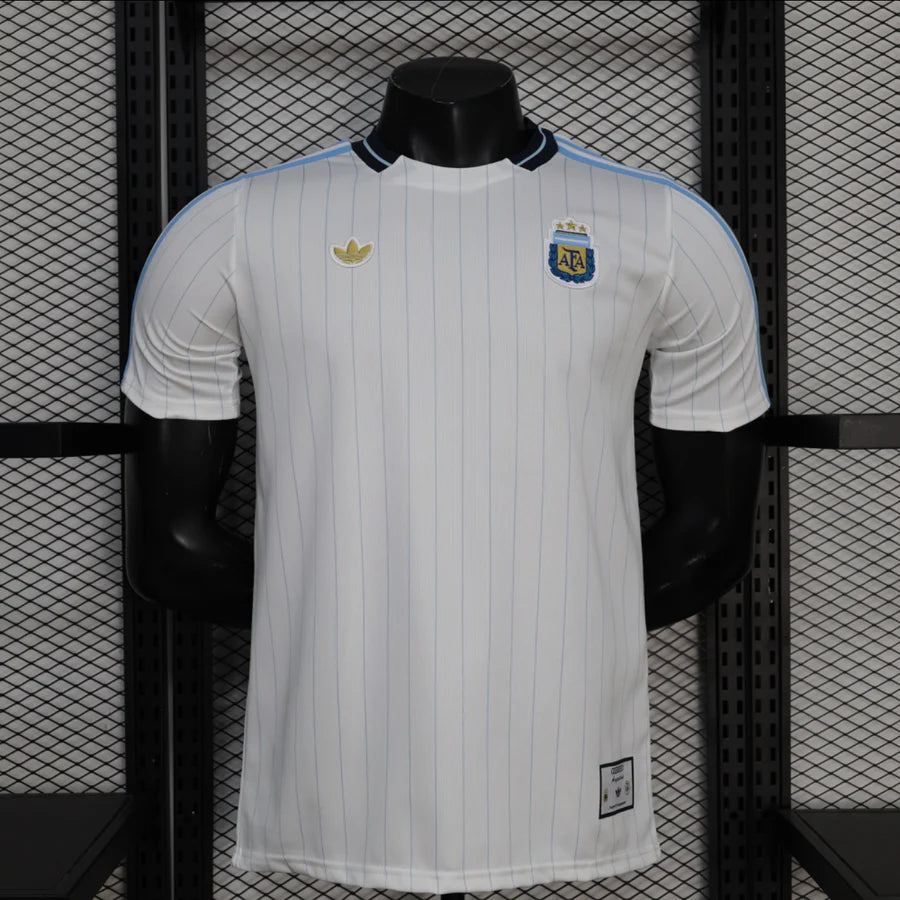 Argentina/Argentina Retro Player Football Shirt Version 2025/26