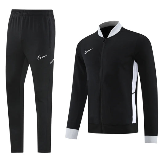 Survêtement ensemble jogging Nike