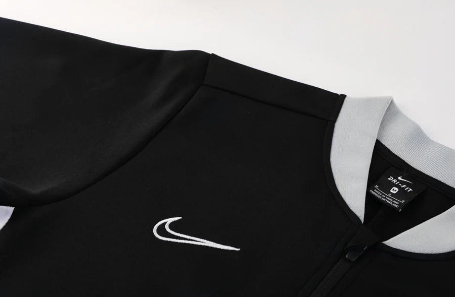 Survêtement ensemble jogging Nike