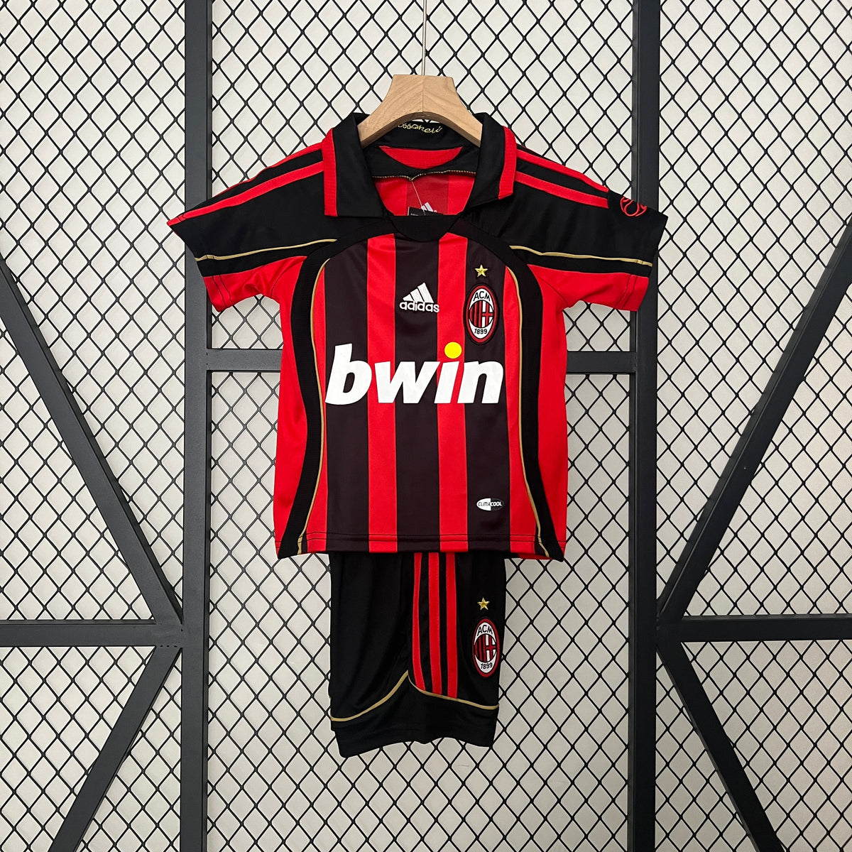 Kit Ensemble Football AC Milan Domicile Enfant Rétro 2006/07