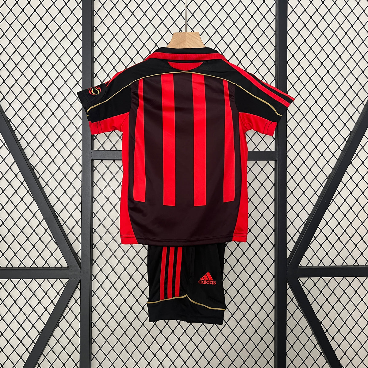 Kit Ensemble Football AC Milan Domicile Enfant Rétro 2006/07
