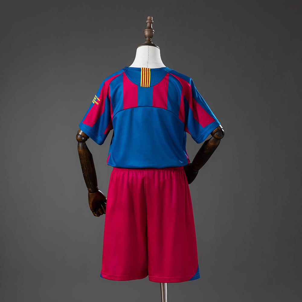 Kit Ensemble Football Barcelone Domicile Enfant Retro 2005/06