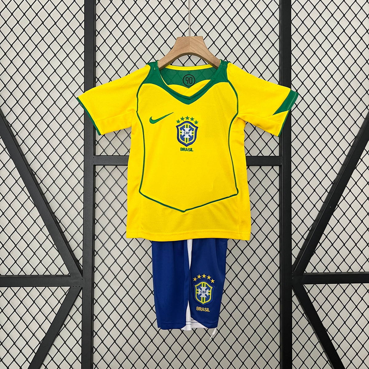 Kit Ensemble Football Brésil Domicile Enfant Rétro 2004