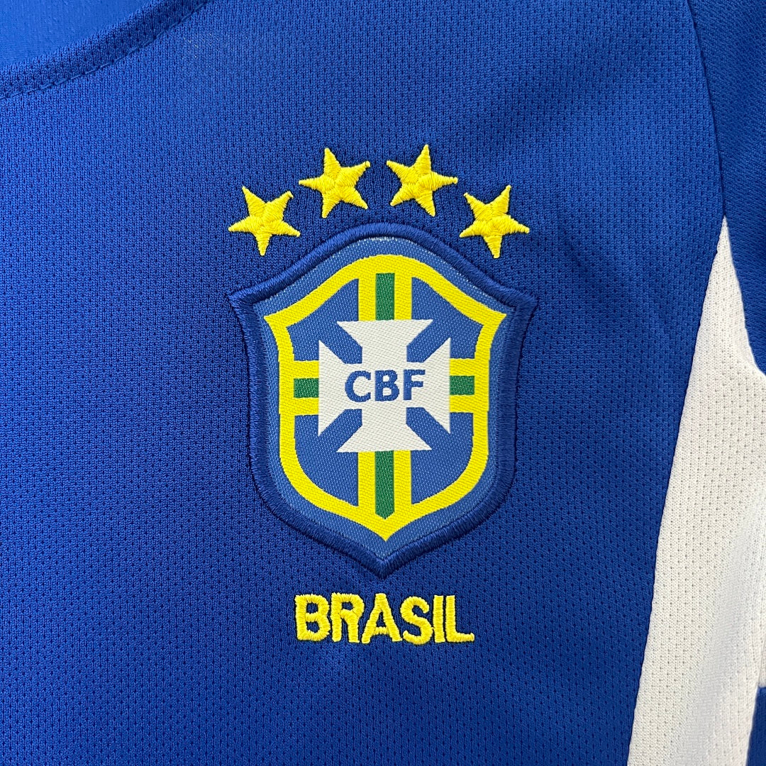 Kit Ensemble Football Brésil Extérieur Enfant Rétro 2002.