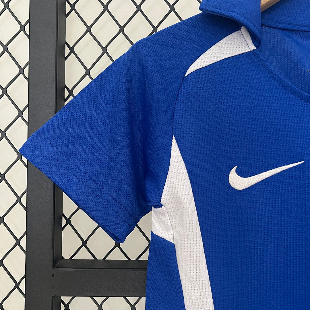 Kit Ensemble Football Brésil Extérieur Enfant Rétro 2002.