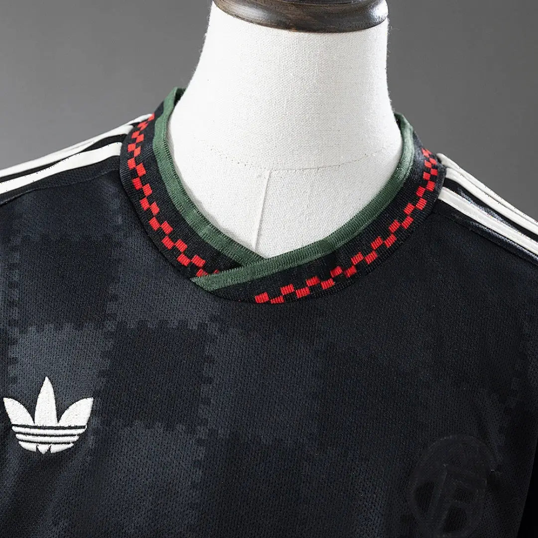 Kit Ensemble Football Extérieur Enfant 2025/26