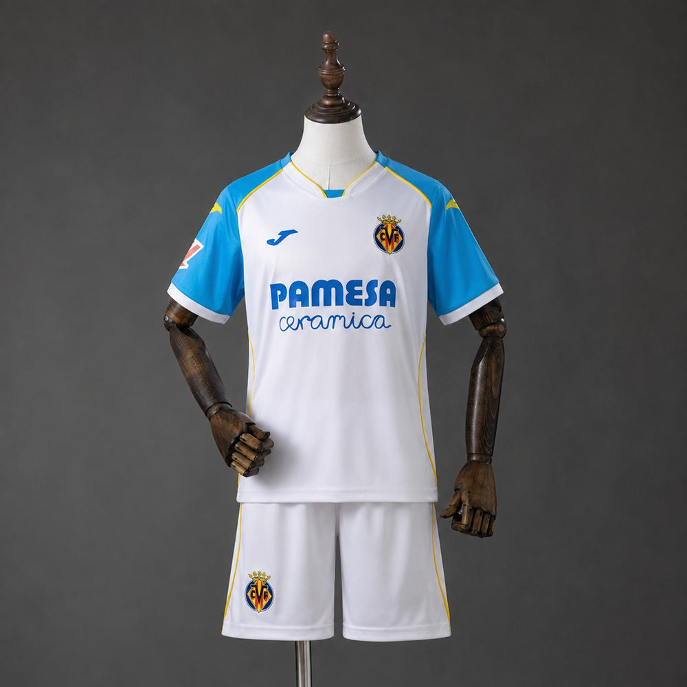 Kit ensemble football extérieur enfant 2026/27 .