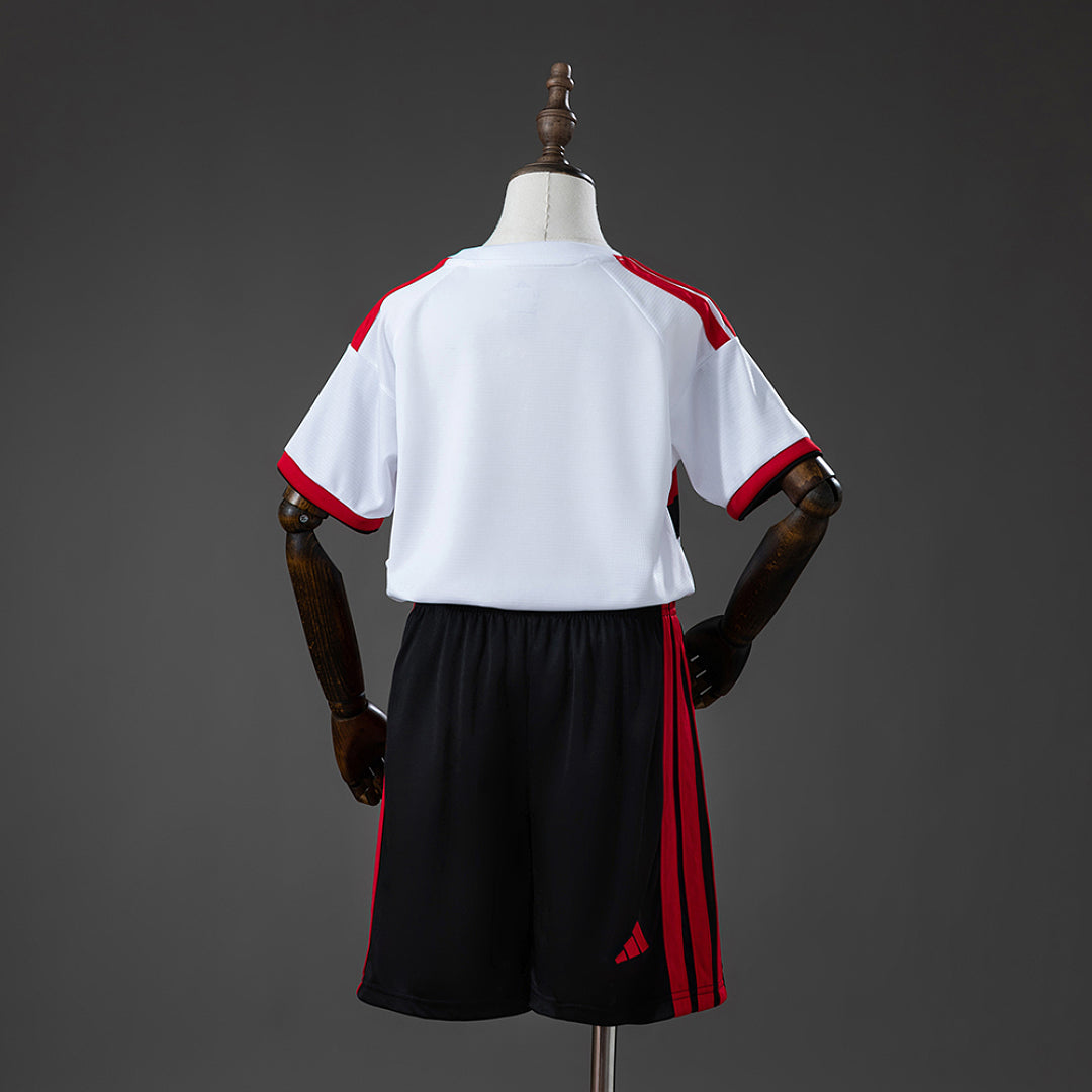 Kit Ensemble Football Extérieur Enfant 2026/27