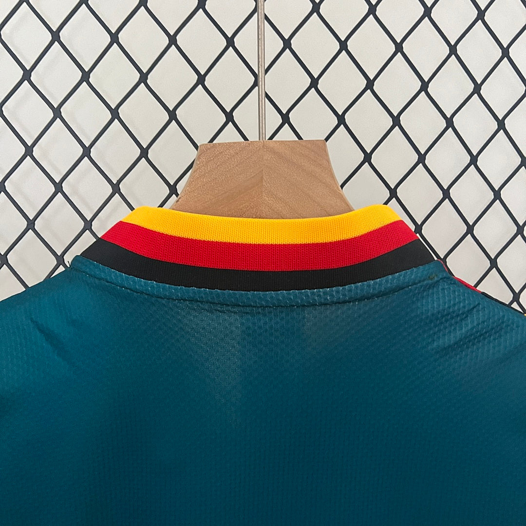 Kit Ensemble Football Extérieur Enfant Rétro 1994