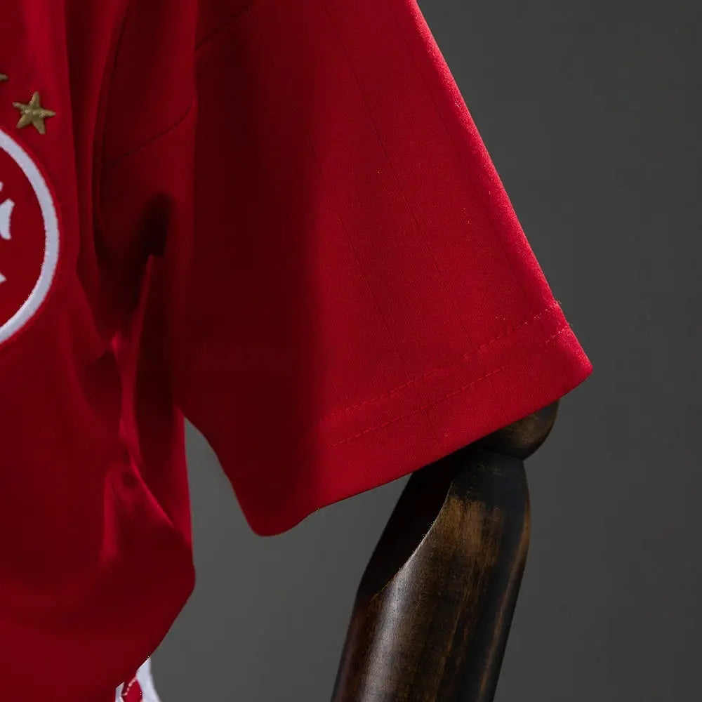 Kit Ensemble Football Internacional Domicile Enfant 2026/27