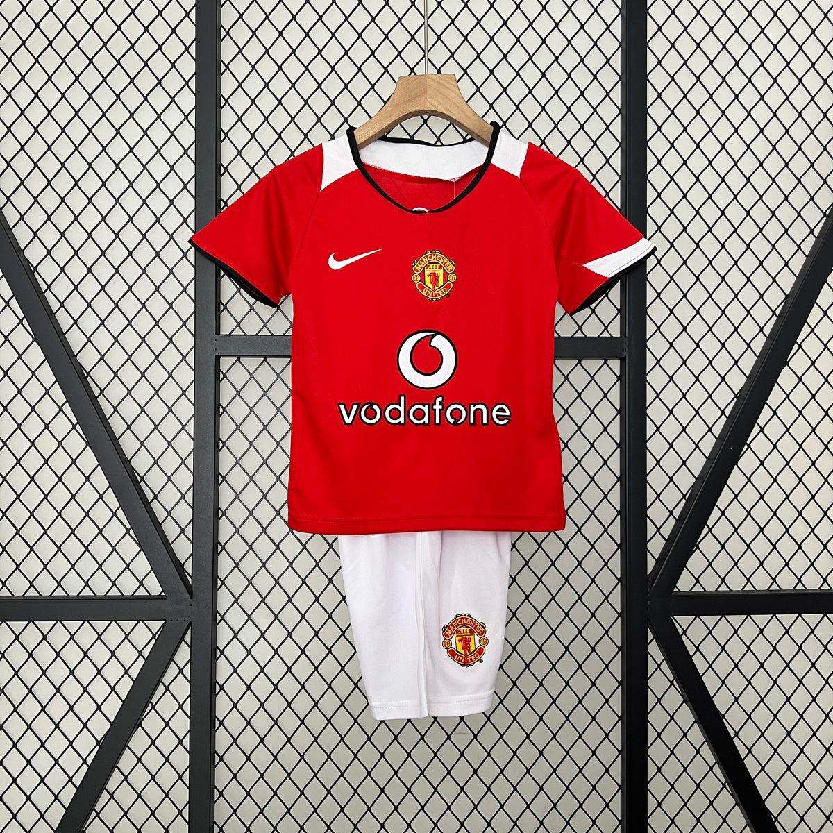 Kit Ensemble Football Manchester Domicile Enfant Retro 2005/06